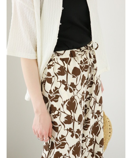 Samansa Mos2 blue（サマンサモスモスブルー）の「リーフ柄イージーパンツ（その他パンツ・レディース・ベージュ系その他/キナリ/ブラック・ﾌﾘ-）」の10枚目の写真