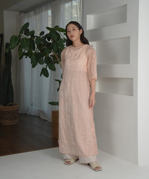 dium. Flower embroidery one piece Mサイズ dium. Flower embroidery one piece Mサイズ - メルカリ