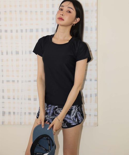 OSYAREVO(オシャレボ)の「水着 レディース 体型カバー ラッシュガード 紫外線カット率 99%以上 UPF50+ uvカット フィットネス 水陸両用 スポーティ セットアップ ビキニ 体型カバー レディース(水着・レディース・ブラック系その他/グレー系その他/ブラック系その他2/グレー系その他2/グレー系その他3・MEDIUM/LARGE/XX-LARGE/X-LARGE/SMALL)」の19枚目の写真