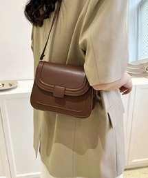 シンプルフラップショルダーバッグ