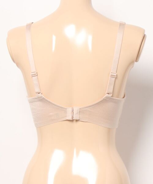 Triumph(トリンプ)の「【自然に盛れる】【痛くならないエンジェルワイヤー】恋するブラ583 ブラジャー【D,Eカップ】TR583 WHU(ブラジャー・レディース・ベージュ/グリーン/ホワイト・D75/D85/D70/D80/D65/E80/E65/D90/E70/E75)」の12枚目の写真