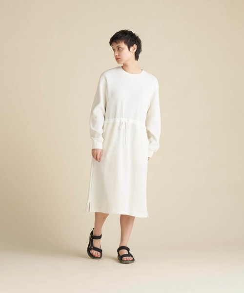 NANGA(ナンガ)の「ECO HYBRID WAFFLE ONE PIECE / エコハイブリッドワッフルワンピース(ワンピース・レディース・グレー/グリーン/ベージュ/ブラック/ホワイト/ライトグレー/ブルー/カーキ・L/S/M)」の9枚目の写真