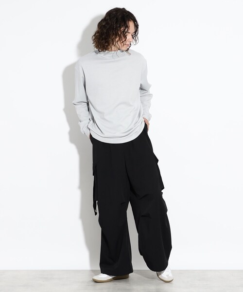 tk.TAKEO KIKUCHI（ティーケータケオキクチ）の「◆【WEB限定】ワイドカーゴスラックス（カーゴパンツ・メンズ・ブラック/ダークグリーン/チャコールグレー・03/02/01）」の10枚目の写真