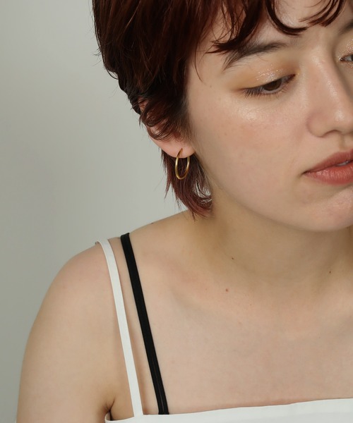 ORLEAN(オルレアン)の「金属アレルギー対応 シンプルフープピアス 20mm 316L(ピアス(両耳用)・レディース・ゴールド/シルバー・フリー)」の14枚目の写真