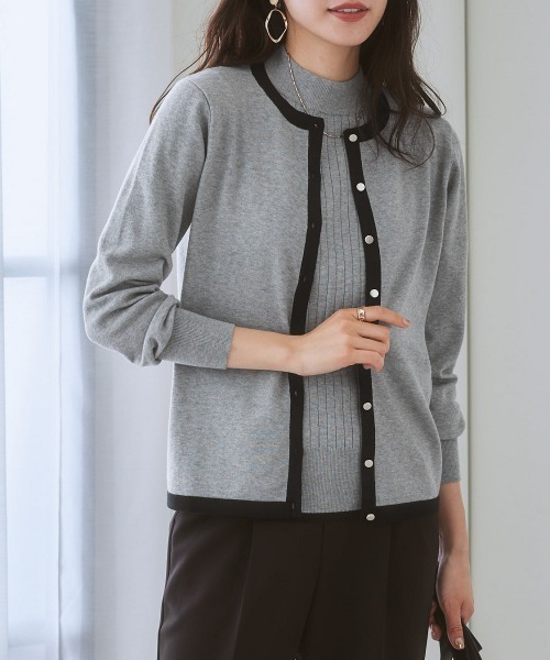 7days Life Styling（セブンデイズライフスタイリング）の「【毛玉になりにくい】洗える配色ニットカーディガン（もちもち綿混）（ニット/セーター・レディース・ブラック/ライトベージュ/杢グレー/プラム/ブルー系・LL/M/L/S）」の4枚目の写真