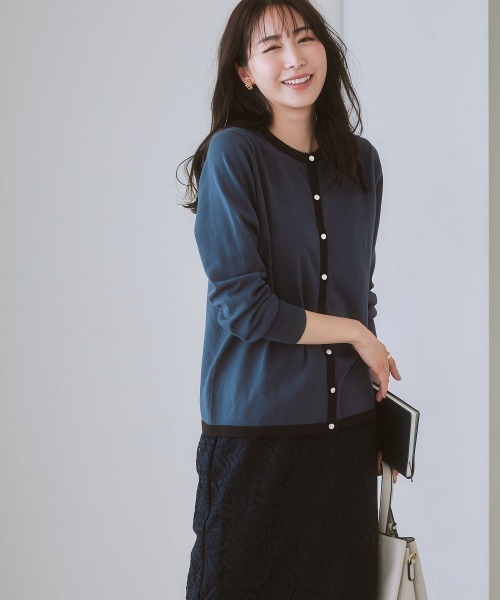 7days Life Styling（セブンデイズライフスタイリング）の「【毛玉になりにくい】洗える配色ニットカーディガン（もちもち綿混）（ニット/セーター・レディース・ブラック/ライトベージュ/杢グレー/プラム/ブルー系・LL/M/L/S）」の17枚目の写真