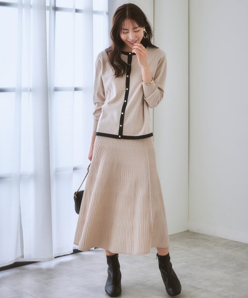 7days Life Styling（セブンデイズライフスタイリング）の「【毛玉になりにくい】洗える配色ニットカーディガン（もちもち綿混）（ニット/セーター・レディース・ブラック/ライトベージュ/杢グレー/プラム/ブルー系・LL/M/L/S）」の14枚目の写真