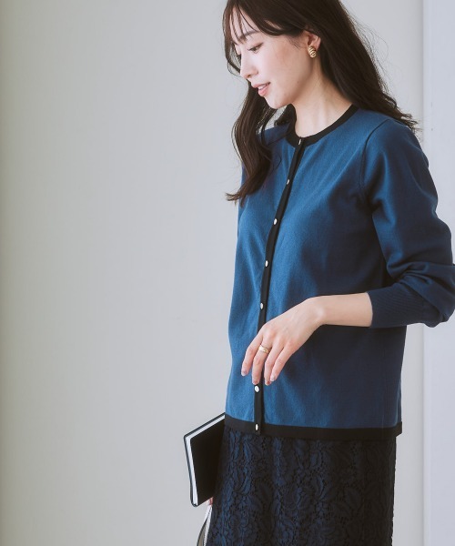7days Life Styling（セブンデイズライフスタイリング）の「【毛玉になりにくい】洗える配色ニットカーディガン（もちもち綿混）（ニット/セーター・レディース・ブラック/ライトベージュ/杢グレー/プラム/ブルー系・LL/M/L/S）」の19枚目の写真