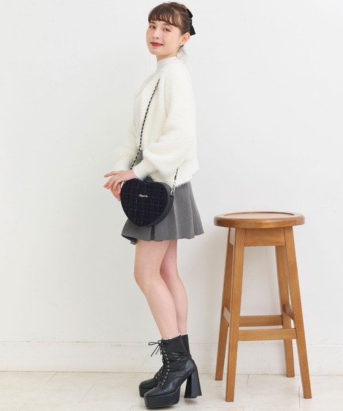 Crea titty&Co. PETIT（クレアティティーアンドコープチ）の「【Crea titty&Co.PETIT 】パール付きニットカーディガン（カーディガン/ボレロ・レディース・ホワイト/ブラック・FREE）」の6枚目の写真