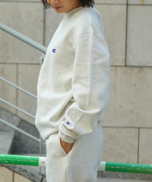 Champion(チャンピオン)の「【CHAMPION/チャンピオン】USAコットン 裏起毛 スウェット トレーナー リサイクルポリエステル サスティナブル ワンポイントロゴ刺繍(スウェット・メンズ・ブラック/ネイビー/杢グレー/オフホワイト/ダークグリーン・LARGE/XX-LARGE/MEDIUM/X-LARGE)」の9枚目の写真