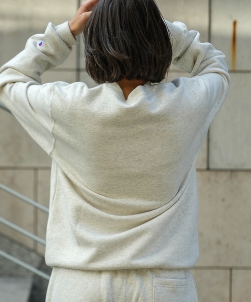 Champion(チャンピオン)の「【CHAMPION/チャンピオン】USAコットン 裏起毛 スウェット トレーナー リサイクルポリエステル サスティナブル ワンポイントロゴ刺繍(スウェット・メンズ・ブラック/ネイビー/杢グレー/オフホワイト/ダークグリーン・LARGE/XX-LARGE/MEDIUM/X-LARGE)」の10枚目の写真