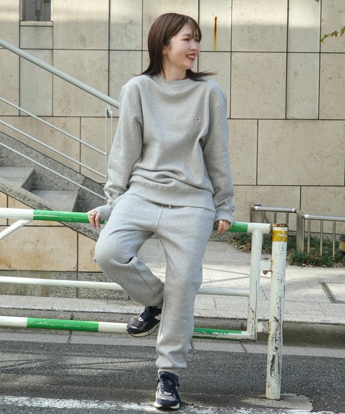 Champion(チャンピオン)の「【CHAMPION/チャンピオン】USAコットン 裏起毛 スウェット トレーナー リサイクルポリエステル サスティナブル ワンポイントロゴ刺繍(スウェット・メンズ・ブラック/ネイビー/杢グレー/オフホワイト/ダークグリーン・LARGE/XX-LARGE/MEDIUM/X-LARGE)」の18枚目の写真