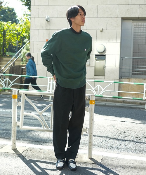 Champion(チャンピオン)の「【CHAMPION/チャンピオン】USAコットン 裏起毛 スウェット トレーナー リサイクルポリエステル サスティナブル ワンポイントロゴ刺繍(スウェット・メンズ・ブラック/ネイビー/杢グレー/オフホワイト/ダークグリーン・LARGE/XX-LARGE/MEDIUM/X-LARGE)」の22枚目の写真
