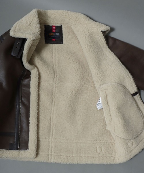 Alpha Industries(アルファインダストリーズ)の「ALPHA/アルファ B-3 FAKE MOUTON JACKET フェイクムートン ミリタリージャケット(ブルゾン・メンズ・ブラック/ブラウン・XL/L/M)」の15枚目の写真