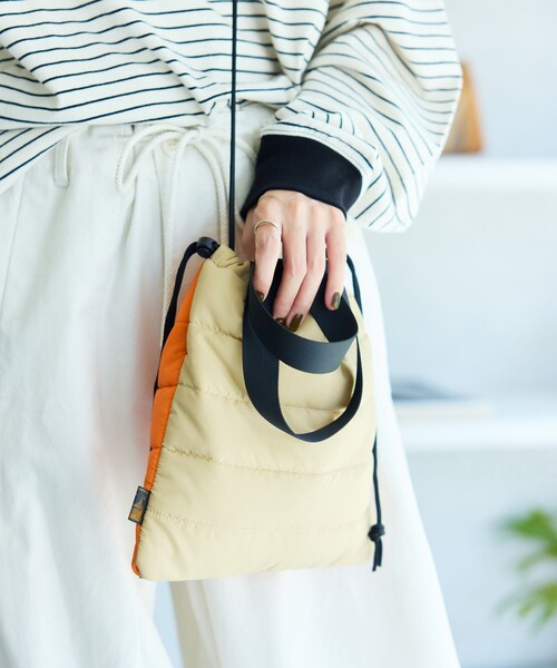 SUBLIME（サブライム）の「SUBLIME × FREAK'S STORE/サブライム × フリークスストア 別注 中綿 DRAWSTING BAG / ドローストリング ナイロン ショルダーバッグ（ショルダーバッグ・レディース・グレー/ブルー/ブラック/ベージュ・ONE SIZE）」の13枚目の写真