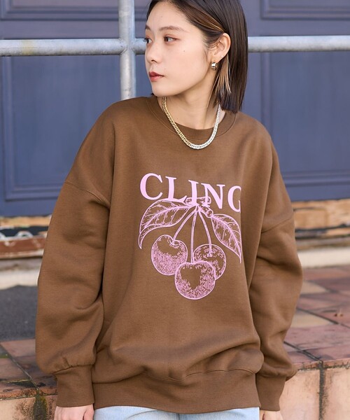 PUBLUX（パブリュクス）の「チェリープリントオーバーサイズスウェット