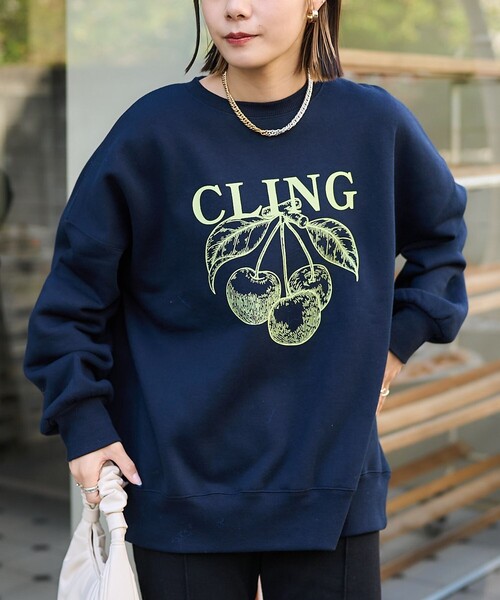 PUBLUX（パブリュクス）の「チェリープリントオーバーサイズスウェット