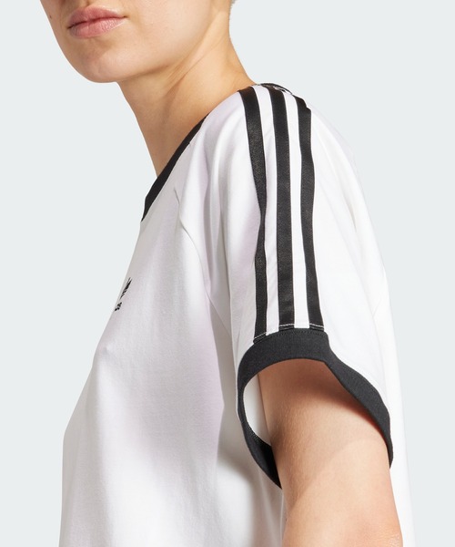 adidas(アディダス)の「スリーストライプス ラグランワンピース / アディダス adidas(ワンピース・レディース・ブラック/ホワイト・X-SMALL/LARGE/MEDIUM/SMALL/X-LARGE/XX-LARGE)」の3枚目の写真