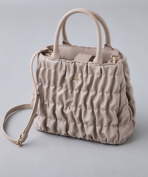 one after another NICE CLAUP（ワンアフターアナザーナイスクラップ）の「エンブレム付きシャーリングミニトートバッグ（ハンドバッグ・レディース・ブラック/アイボリー/ベージュ・FREE）」の22枚目の写真