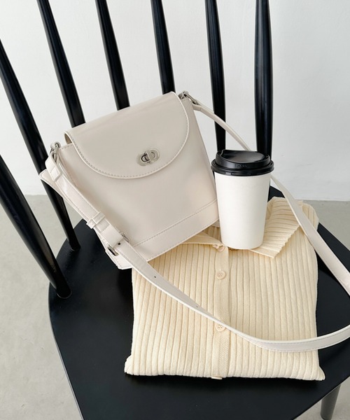 un+frame（アンフレーム）の「vintage leather shoulder bag／バケツ型ヴィンテージPUショルダーバッグ（ショルダーバッグ・レディース・ダークブラウン/ホワイト/ブラウン/ブラック・FREE）」の12枚目の写真