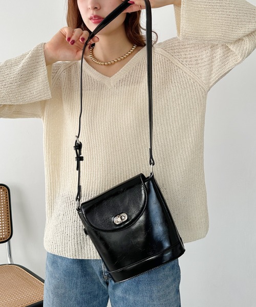 un+frame（アンフレーム）の「vintage leather shoulder bag／バケツ型ヴィンテージPUショルダーバッグ（ショルダーバッグ・レディース・ダークブラウン/ホワイト/ブラウン/ブラック・FREE）」の13枚目の写真