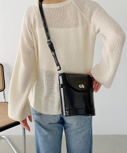 un+frame（アンフレーム）の「vintage leather shoulder bag／バケツ型ヴィンテージPUショルダーバッグ（ショルダーバッグ・レディース・ダークブラウン/ホワイト/ブラウン/ブラック・FREE）」の17枚目の写真
