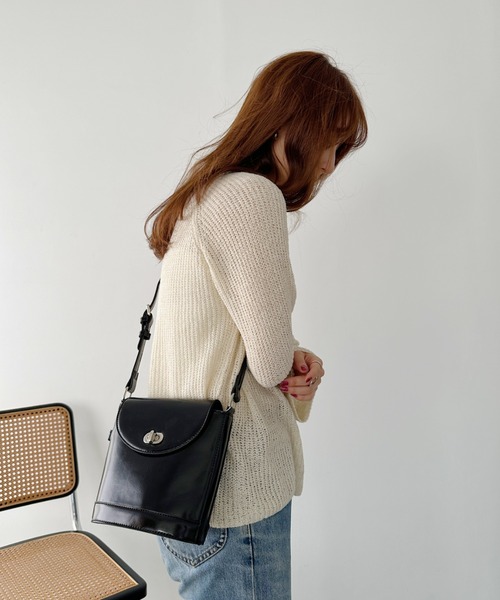 un+frame（アンフレーム）の「vintage leather shoulder bag／バケツ型ヴィンテージPUショルダーバッグ（ショルダーバッグ・レディース・ダークブラウン/ホワイト/ブラウン/ブラック・FREE）」の19枚目の写真