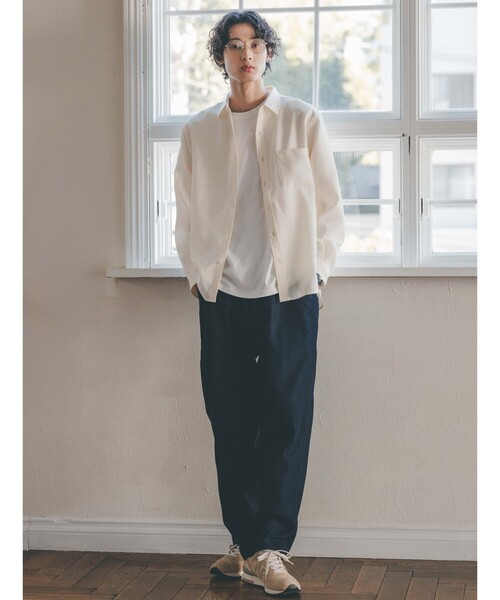 THE SHOP TK （ザ ショップ ティーケー ）の「◆【セットアップ可／ドライタッチ】Reflax（R） リネンライクレギュラーシャツ（シャツ/ブラウス・メンズ・ネイビー/チャコールグレー/オフホワイト/ブラウン系・04/03/02）」の10枚目の写真