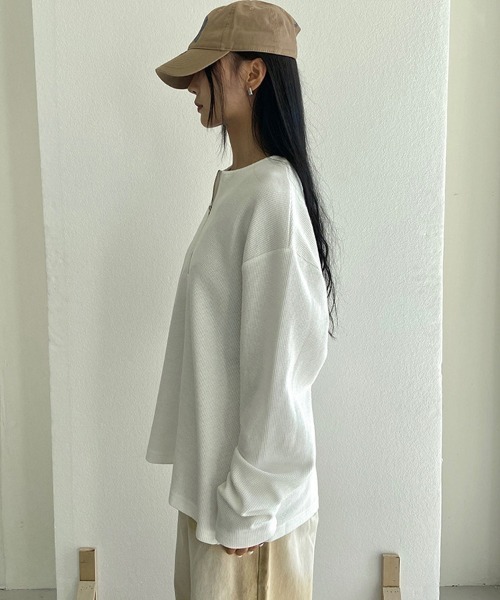 Ressaca(レサーカ)の「オーバーサイズ ハーフジップワッフルロンT カットソー(Tシャツ/カットソー・メンズ・ホワイト/ブラック/グレー・S/M/L/XL)」の7枚目の写真
