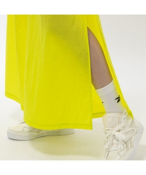 Reebok(リーボック)の「クラシック ボリューム パンツ / CL RH VOLUME PANT(その他パンツ・レディース・イエロー/ブラック・LARGE/MEDIUM/SMALL/X-LARGE)」の5枚目の写真