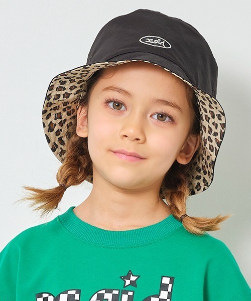 X-girl Stages(エックスガールステージス)の「オーバルロゴ刺繍リバーシブルバケットハット(ハット・キッズ・ブラック/ラベンダー・XS(48-52)/S(52-56))」の3枚目の写真