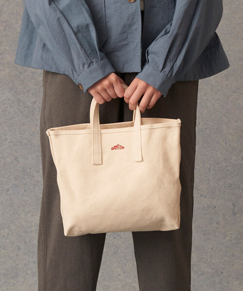 DANTON（ダントン）の「COTTON CANVAS TOTE BAG〈VOSGES MOYEN〉（トートバッグ・レディース・ブラック/ピンク系その他/アイボリー/ブルー/グレー/クリーム/ベージュ/グリーン・-）」の9枚目の写真