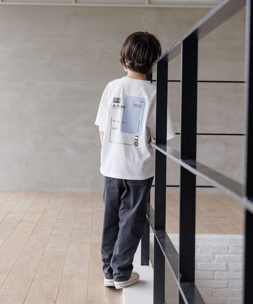GLOBAL WORK(グローバルワーク)の「COOLデニムワイドテーパード/995595(デニムパンツ・キッズ・ブラック/ライトブルー・120cm/130cm/140cm/150cm/160cm/170cm)」の3枚目の写真