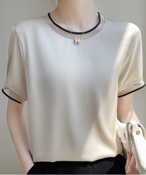 deux amour（ドゥーザムール）の「袖シースルーライン配色プルオーバー（Tシャツ/カットソー・レディース・ホワイト/ブラック/アイボリー・FREE）」の3枚目の写真