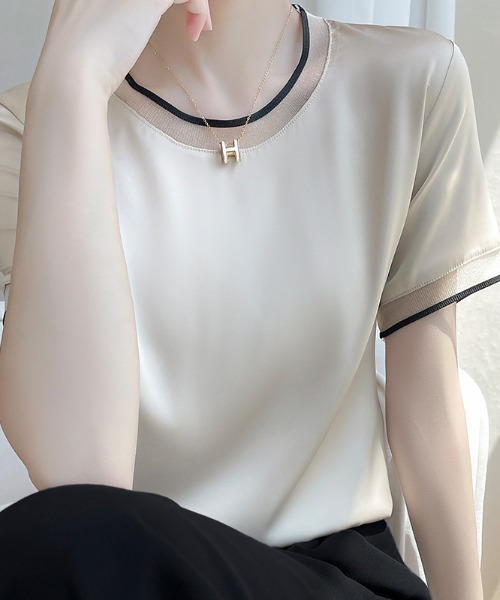 deux amour（ドゥーザムール）の「袖シースルーライン配色プルオーバー（Tシャツ/カットソー・レディース・ホワイト/ブラック/アイボリー・FREE）」の5枚目の写真