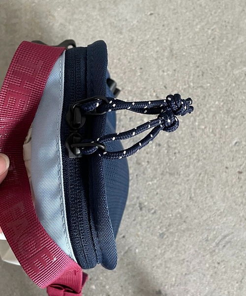 THE NORTH FACE（ザノースフェイス）の「【THE NORTH FACE】BREEZE CROSS BAG（ショルダーバッグ・レディース・ブラック/ベージュ/サックスブルー/ブラック×ホワイト/ベージュ系その他・FREE）」の20枚目の写真