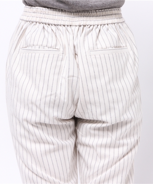 earth music&ecology（アースミュージックアンドエコロジー）の「ストライプテーパードパンツ（その他パンツ・レディース・アイボリー・MEDIUM）」の6枚目の写真