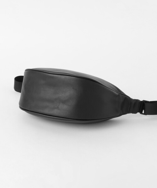 green label relaxing（グリーンレーベルリラクシング）の「GLR レザー ファンクショナル ショルダーバッグ（ショルダーバッグ・メンズ・ブラック・FREE）」の9枚目の写真