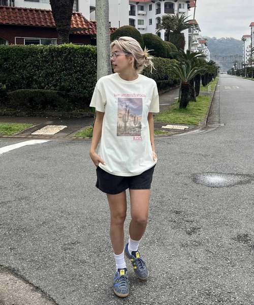 ROXY（ロキシー）の「CARIBBEAN SEA/ロキシーフォトプリント半袖Tシャツ（Tシャツ/カットソー・レディース・ブラック/ホワイト/グリーン・LARGE/MEDIUM/SMALL）」の6枚目の写真