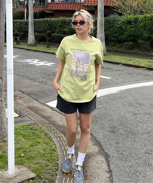 ROXY（ロキシー）の「CARIBBEAN SEA/ロキシーフォトプリント半袖Tシャツ（Tシャツ/カットソー・レディース・ブラック/ホワイト/グリーン・LARGE/MEDIUM/SMALL）」の19枚目の写真