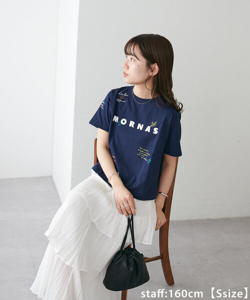 セール】【WEB限定】総柄刺繍ロゴTシャツ《ユニセックス》（T