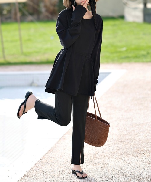 TeddyShop（テディショップ）の「【UVカット率 99%以上】レディース水着 長袖ラッシュガード+スリットロングパンツ 2点セット（ラッシュガード・レディース・ブラック/マスタード/ブルー/ブラウン/クリーム/ベージュ・M/L）」の8枚目の写真