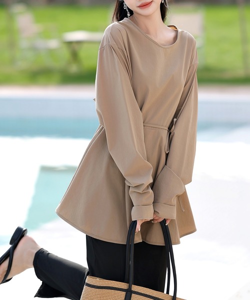 TeddyShop（テディショップ）の「【UVカット率 99%以上】レディース水着 長袖ラッシュガード+スリットロングパンツ 2点セット（ラッシュガード・レディース・ブラック/マスタード/ブルー/ブラウン/クリーム/ベージュ・M/L）」の18枚目の写真