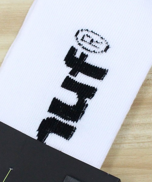 HUF(ハフ)の「レイブ クルー ソックス 靴下 RAVE CREW SOCK(ソックス/靴下・メンズ・ネイビー/ホワイト・OS)」の5枚目の写真