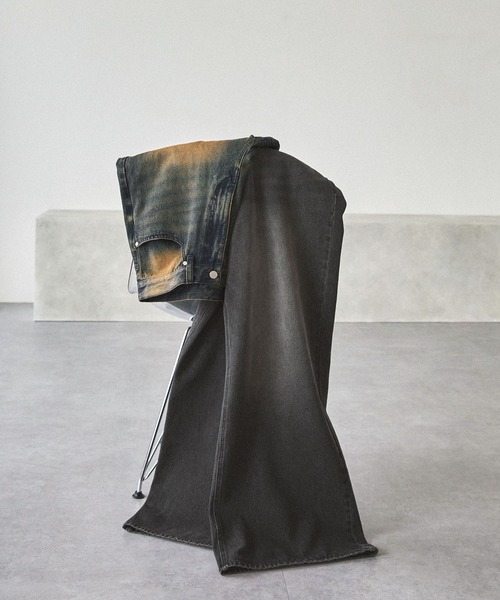 EMMA CLOTHES（エマクローズ）の「ヴィンテージ加工セミワイドフレアデニムパンツ（デニムパンツ・メンズ・ブラック/インディゴブルー・L/M/S）」の11枚目の写真