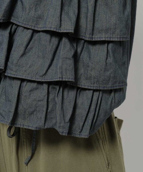 niko and...(ニコアンド)の「フリルティアードベスト(ベスト・レディース・グリーン/ブルー/ライトグレー・FREE)」の9枚目の写真