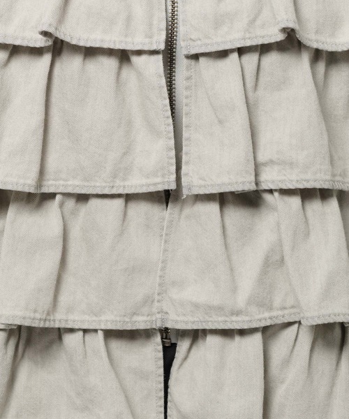 niko and...(ニコアンド)の「フリルティアードベスト(ベスト・レディース・グリーン/ブルー/ライトグレー・FREE)」の13枚目の写真