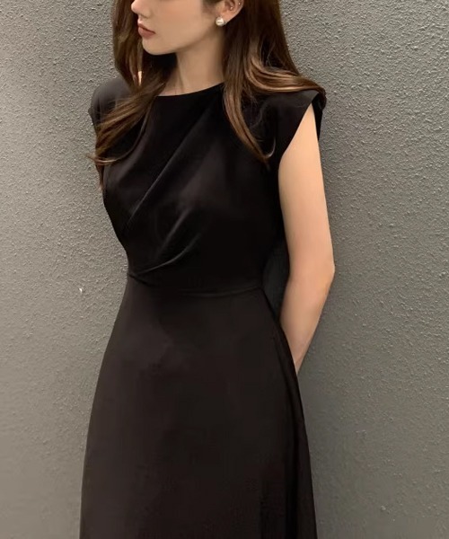 ROOPTOKYO（ループトウキョウ）の「ドレープワンピース（ワンピース・レディース・ブラック/ブルー/ホワイト・FREE）」の14枚目の写真