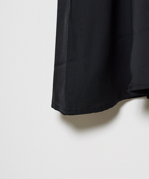 ROOPTOKYO（ループトウキョウ）の「ドレープワンピース（ワンピース・レディース・ブラック/ブルー/ホワイト・FREE）」の4枚目の写真