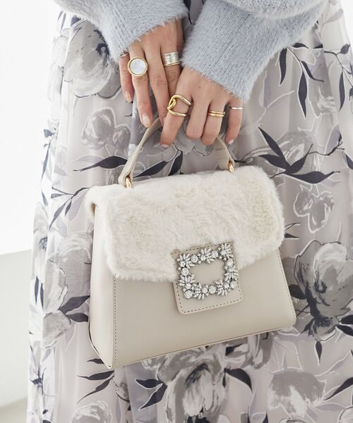 MAJESTIC LEGON（マジェスティックレゴン）の「ビジューバックルバッグ（ショルダーバッグ・レディース・グレイッシュベージュ/ブラック/ベージュ系その他2・FREE）」の9枚目の写真